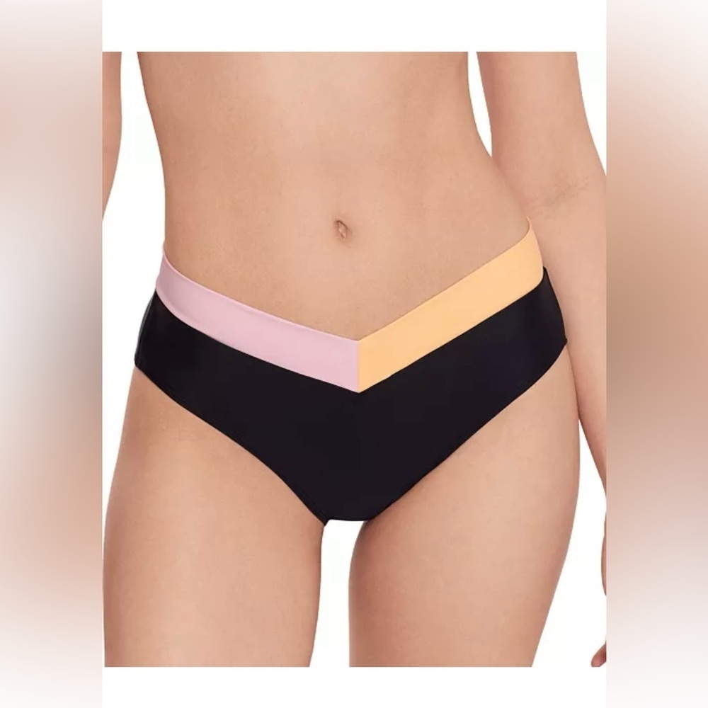 NWT Salt + Cove
Juniors' Color Blocked Bikini Bottoms Medium